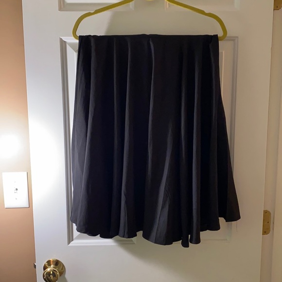 SHEIN Dresses & Skirts - Black flowy knee length skirt